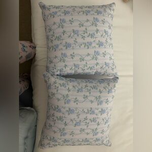 Floral Blue and Green Pillowcase Set